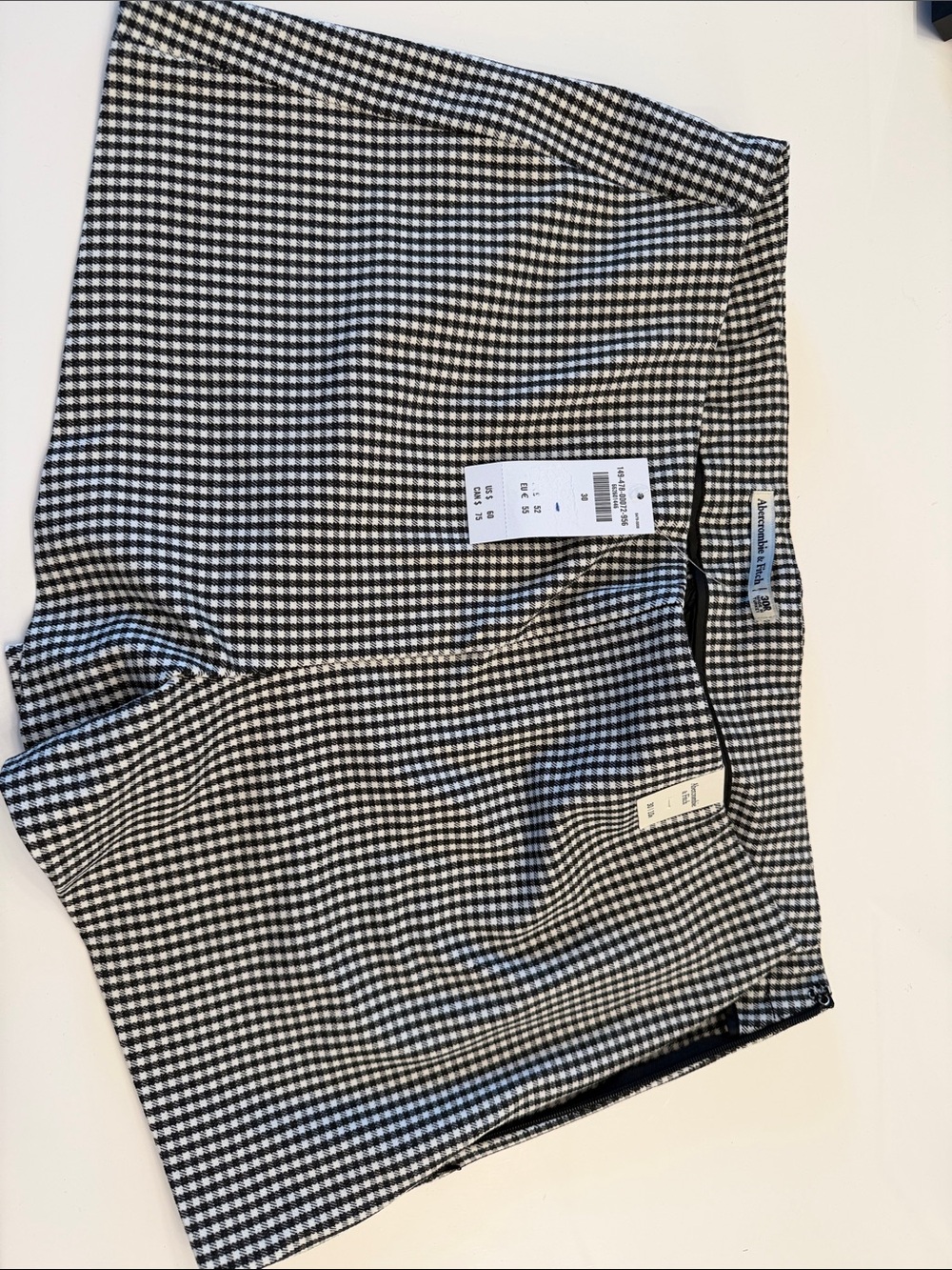 Abercrombie Gingham Black & White Mini Shots - tags on